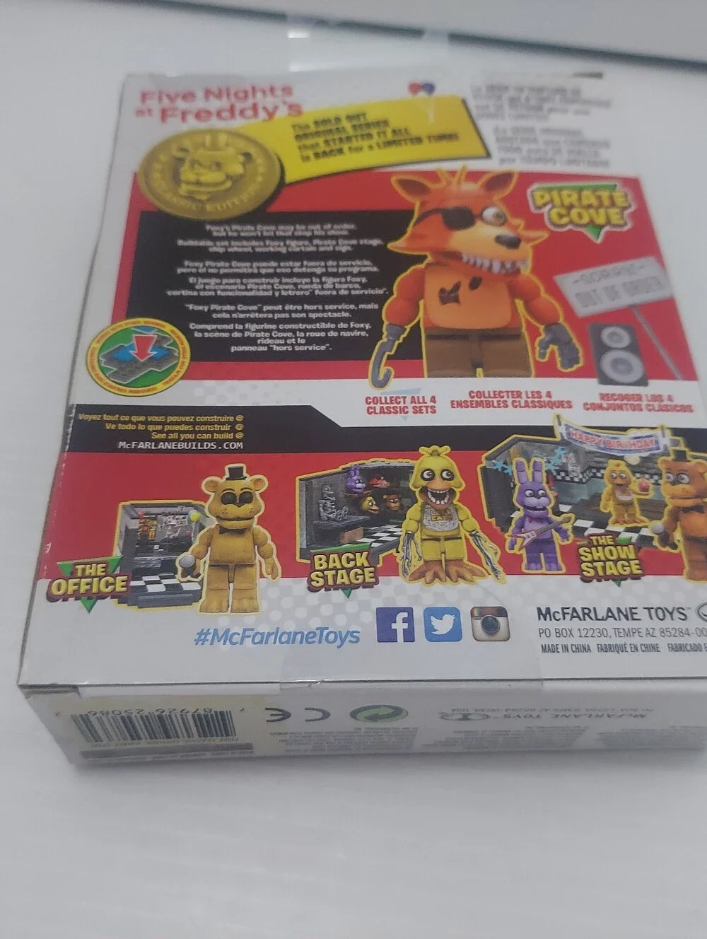 Five Nights at Freddy's Foxy Pirate Cove Playset - Purple Curtains Sealed NIB